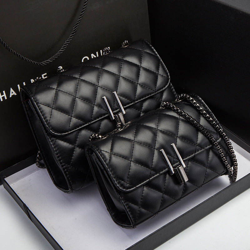 Tweed Quilted Chain Crossbody Bag