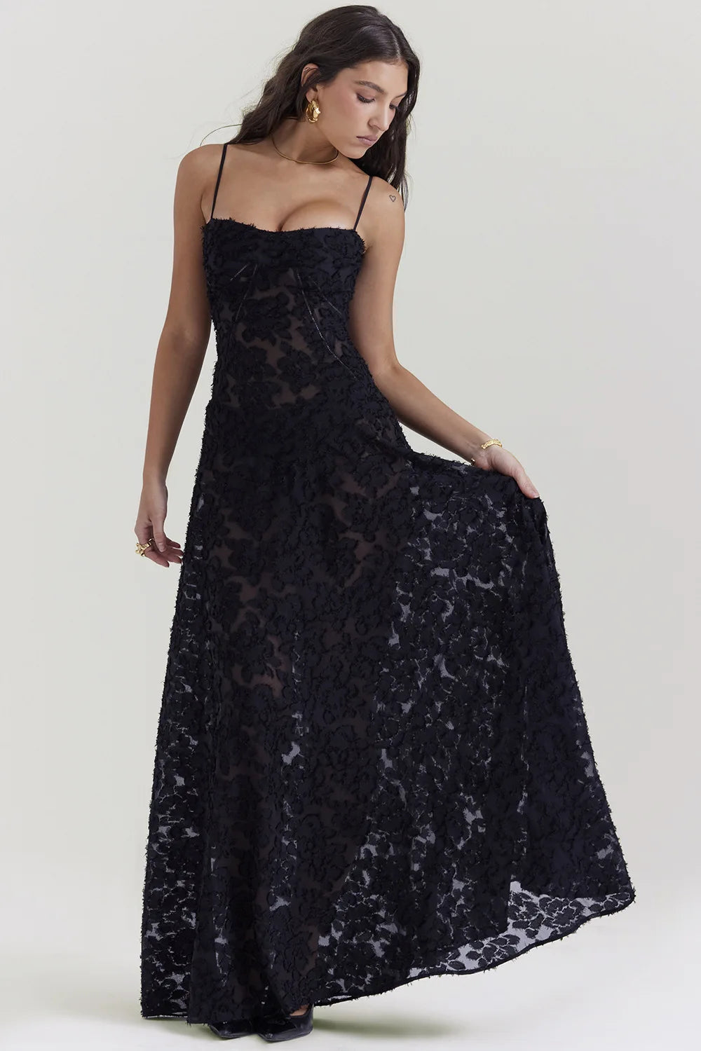 Elegant Lace Backless Maxi Dress