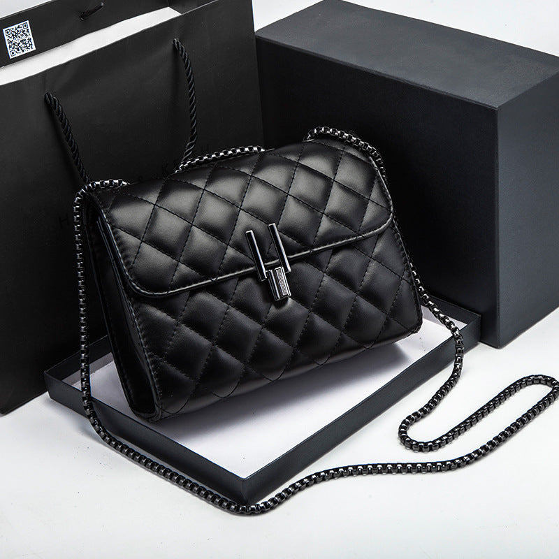 Tweed Quilted Chain Crossbody Bag