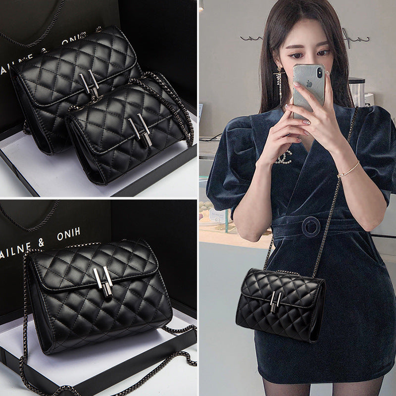 Tweed Quilted Chain Crossbody Bag